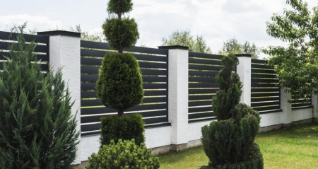 Panneaux pare-vue, comment cr&eacute;er un espace intime dans votre jardin