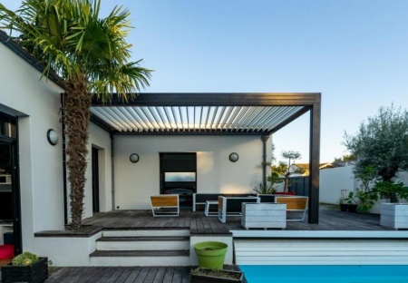 Pergola en aluminium, comment transformer votre espace ext&eacute;rieur