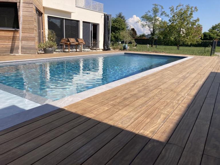 Terrasse bois ou composite : que choisir à Saint-Louis, Colmar et Stosswihr en 2026 ?