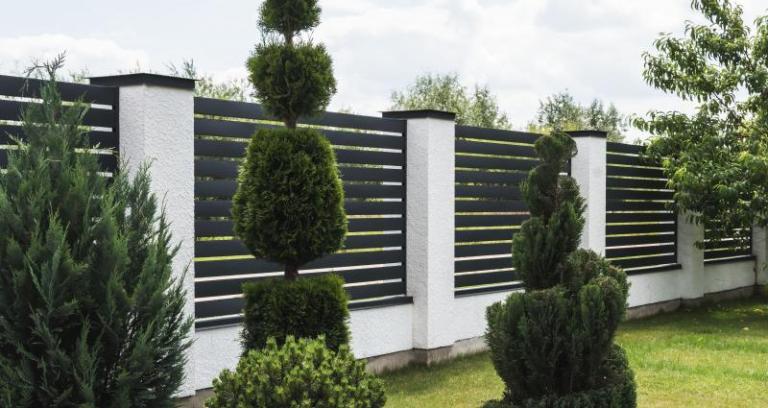 Panneaux pare-vue, comment créer un espace intime dans votre jardin